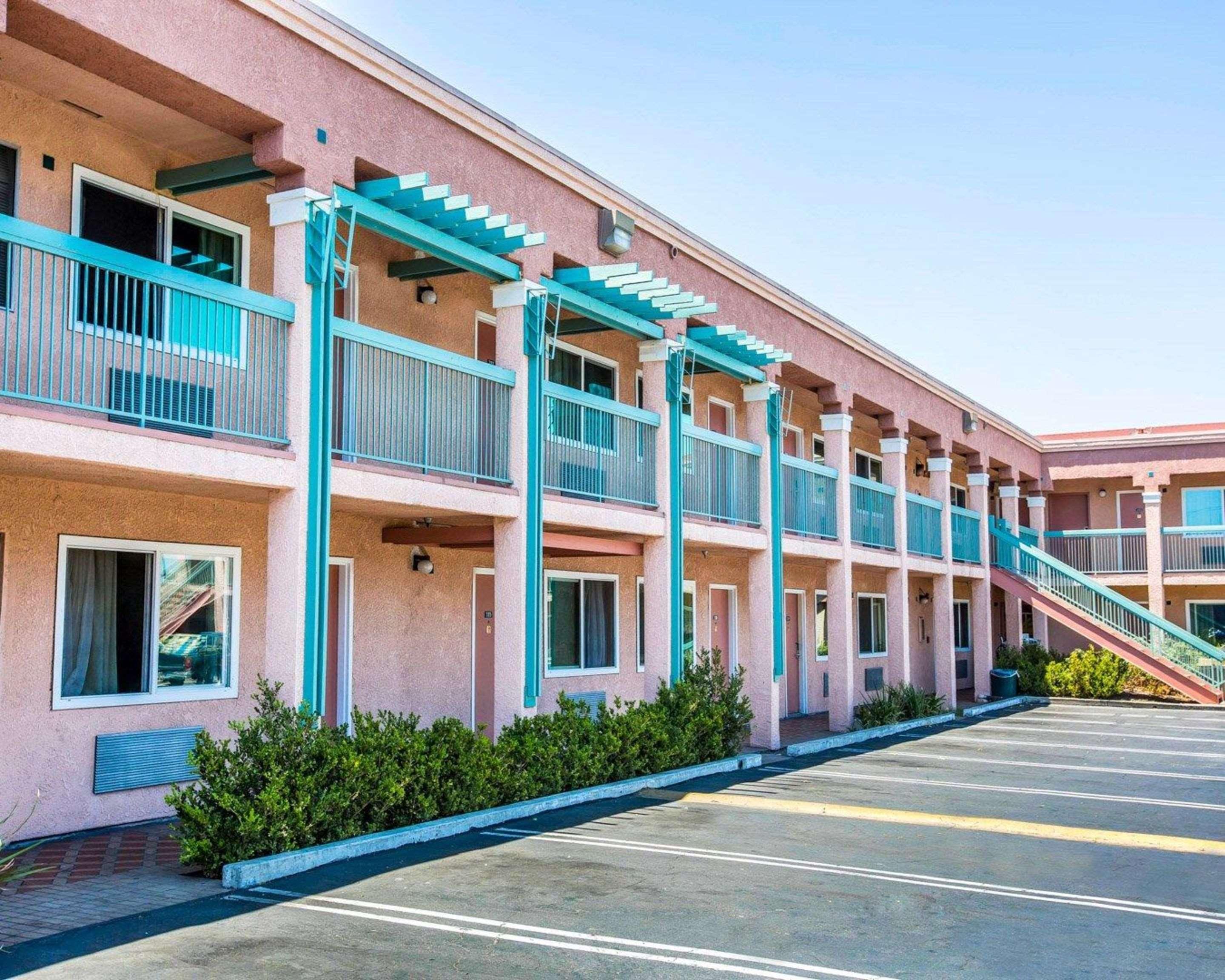 Rodeway Inn South Gate - Los Angeles South Exterior photo