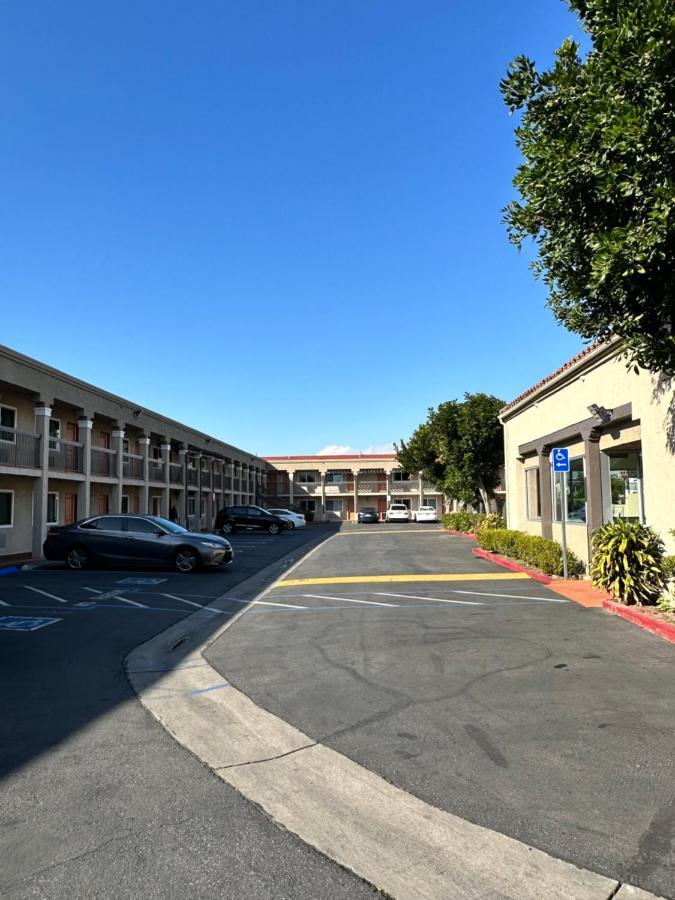 Rodeway Inn South Gate - Los Angeles South Exterior photo